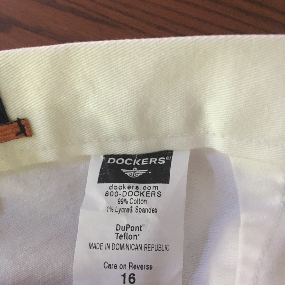 NWT SZ16 WHITE DOCKERS COTTON-STAIN DEFENDER SHORT - Picture 12 of 15